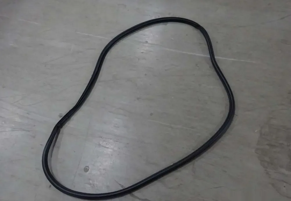 لاستیک دور چهارچوب در جلو راست بی وای دی Song Pro DM-i – 12406919-00