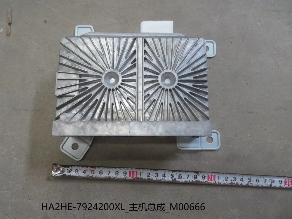 یونیت مرکزی مالتی‌مدیا بی وای دی Qin Plus DM-i/EV – 13495392-00