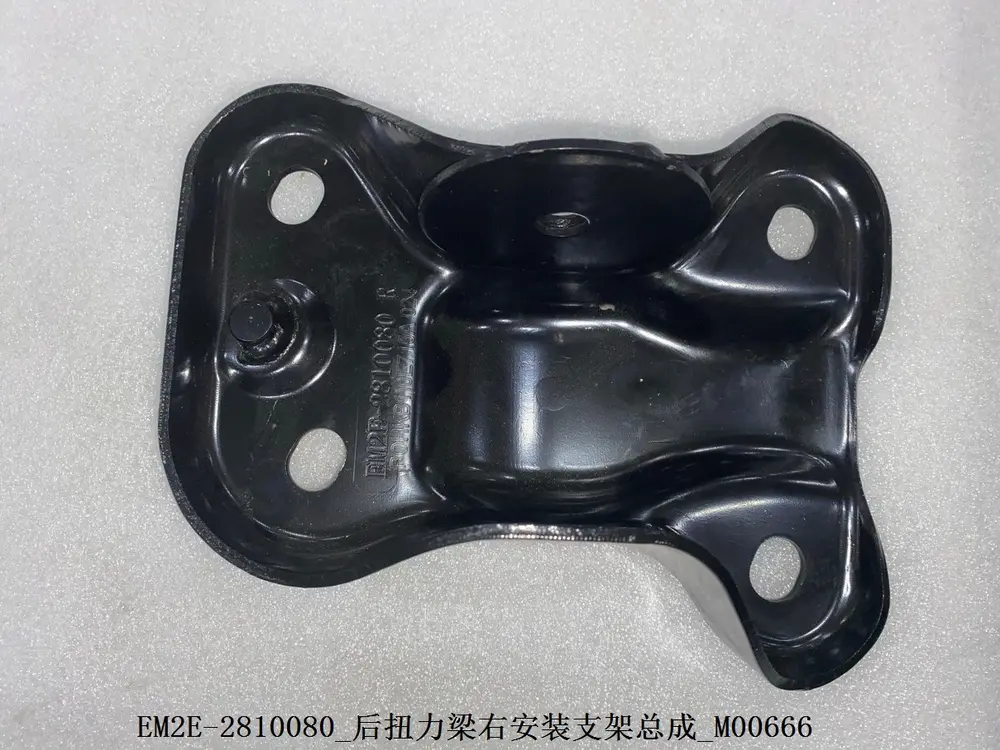 براکت راست اکسل پیچشی عقب بی وای دی Dolphin EV – 13157727-00